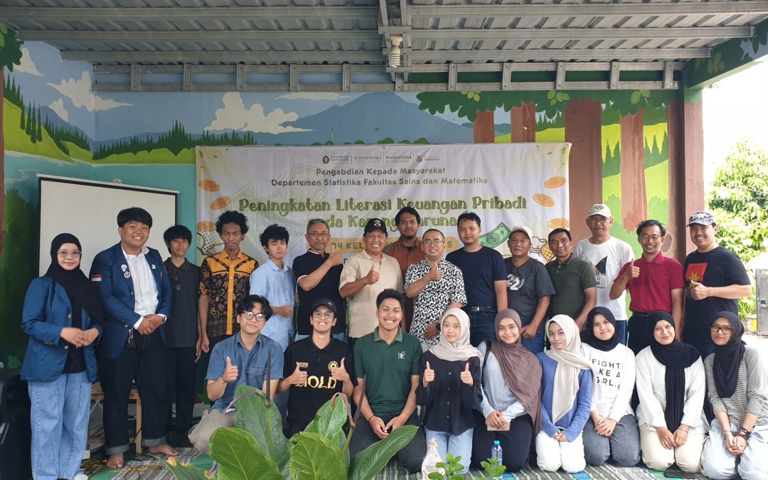 Statistika UNDIP Tingkatkan Literasi Keuangan Karang Taruna RW 4 Kramas